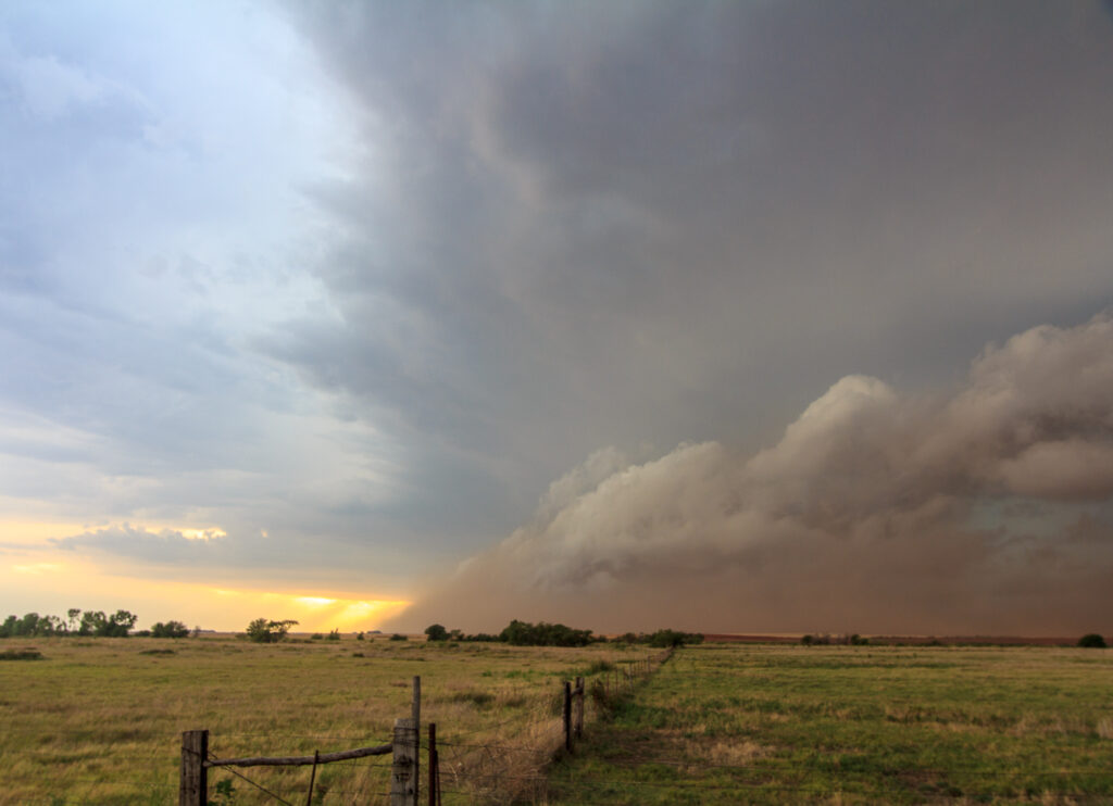 Shelf Cloud at Kansas and Oklahoma Border