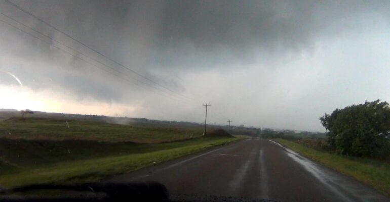 Tornado near the town of Amber, Oklahoma on May 6, 2015