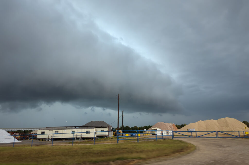 Shelf Cloud east of Carthage Texas